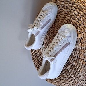 NWOT Madewell Sidewalk Sherpa Edition White Leather Athleisure/Casual Sneakers 6